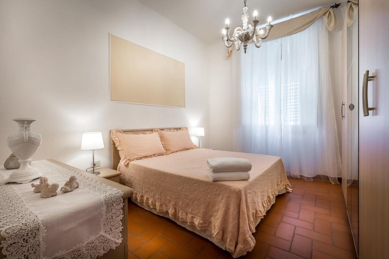 Classic Tuscany Apartments By Mmega Florence Exterior photo